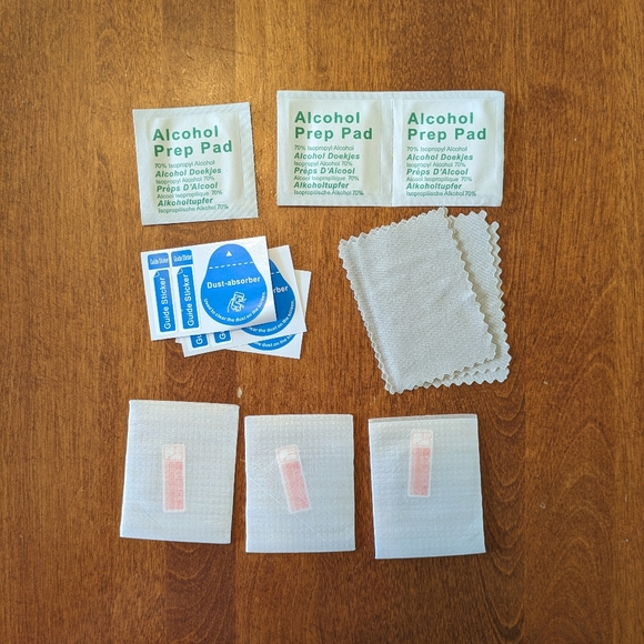 3-Pack Tempered Glass Screen Protector for Fitbit Versa/Versa Lite - Picture 1 of 3